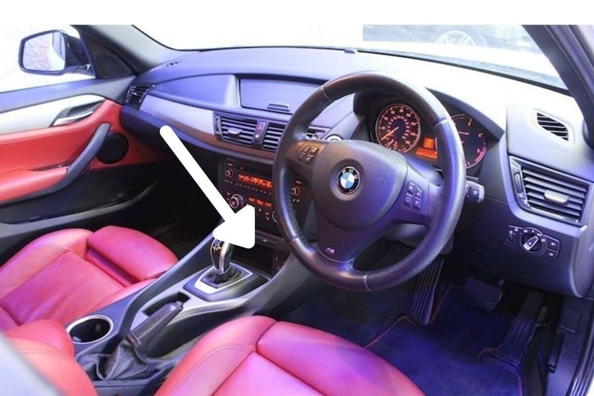 USB port location in a BMW