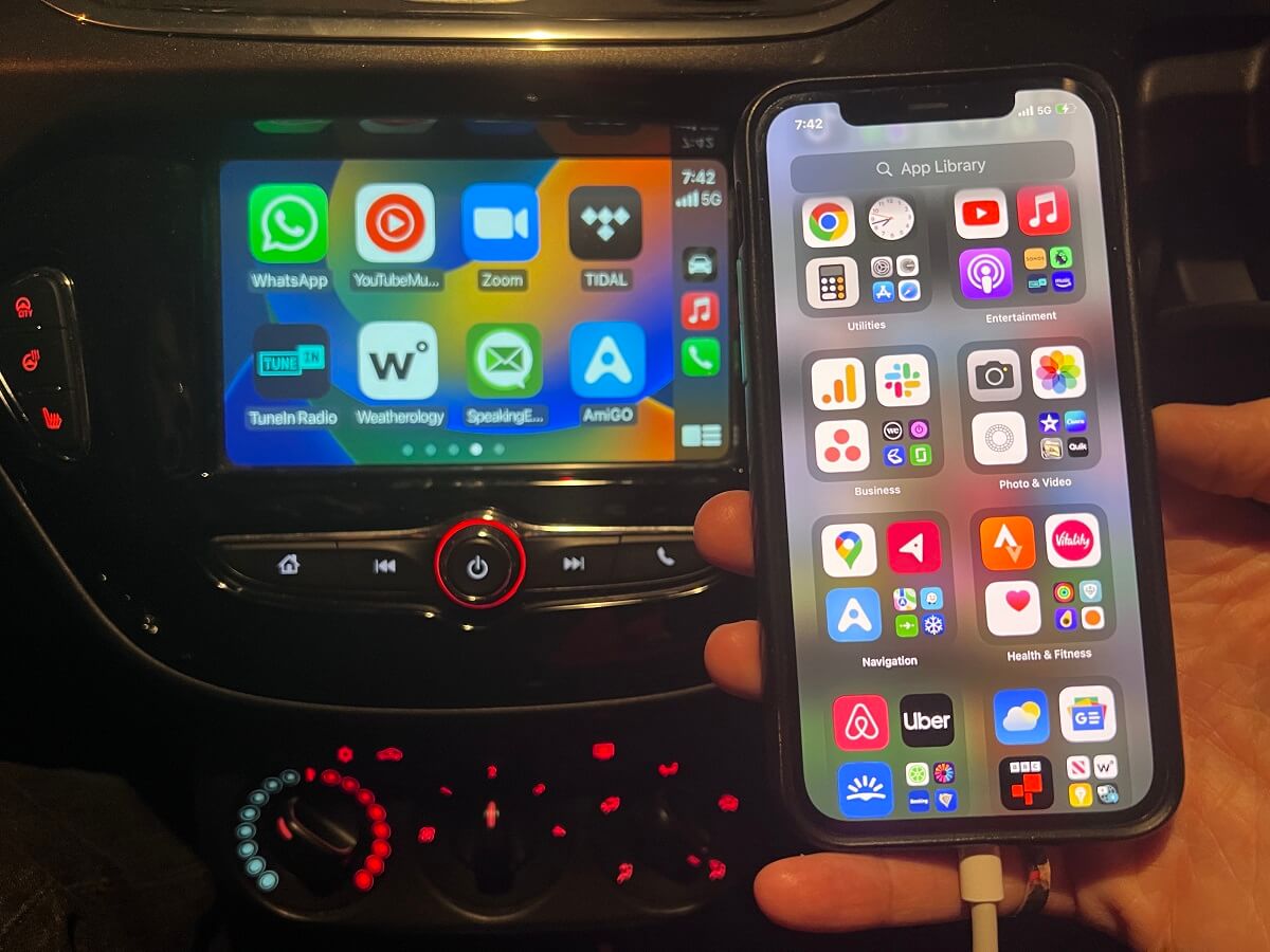 wired carplay connection for comparison vs wireless carplay